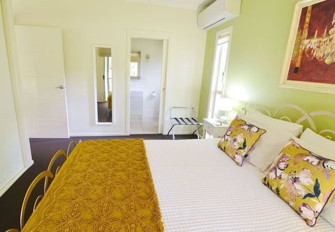 Apple Tree Cottage & Studio - Hotel Accommodation 1