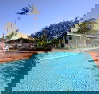 Lilyponds Holiday Park - Hotel Accommodation