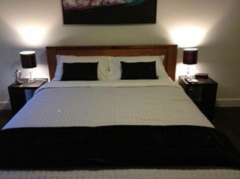 Ploughmans On Wallis Horsham - Hotel Accommodation 1