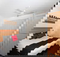 Browns Plains Motor Inn - Hotel Accommodation