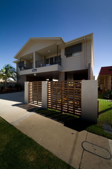 Rockhampton Serviced Apartments - Hotel Accommodation 1