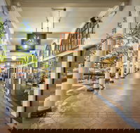 Quest Canberra - Hotel Accommodation