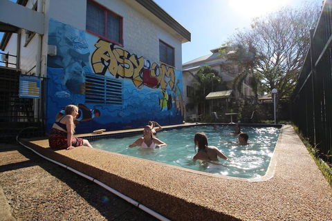 Asylum Cairns Hostel - Hotel Accommodation 4