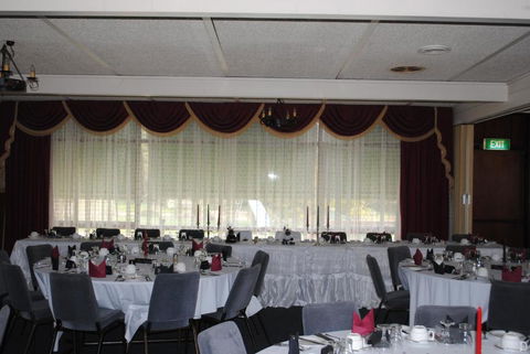 Golden Hills Motel - Hotel Accommodation 4