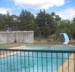 Golden Hills Motel - Hotel Accommodation
