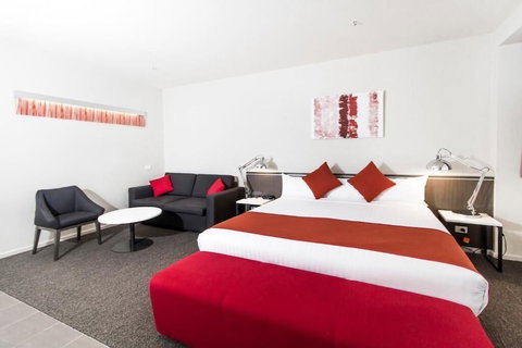 Abode Woden - Hotel Accommodation 4