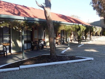 Jolly Swagman Motor Inn Holbrook - Hotel Accommodation 2