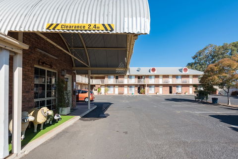 Shearing Shed Motor Inn - Hotel Accommodation 1