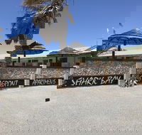 Shark Bay Seafront Apartments - Hotel Accommodation