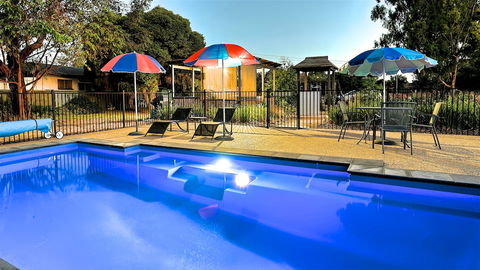Castle Creek Motel - Hotel Accommodation 4