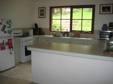 Warburton Holiday House - Hotel Accommodation 5