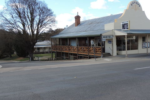 Snug As A Bug Motel - Hotel Accommodation 1