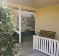 Kellys Motel Oakey - Hotel Accommodation