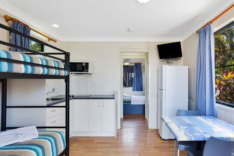 Coral Coast Tourist Park - Hotel Accommodation 7