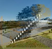 DBJ Holiday Units - Hotel Accommodation