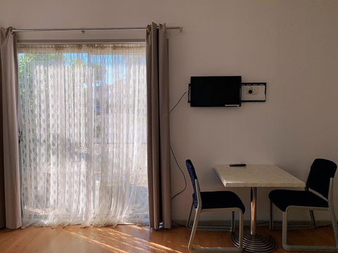 Beaconsfield Lodge Motel - Hotel Accommodation 1