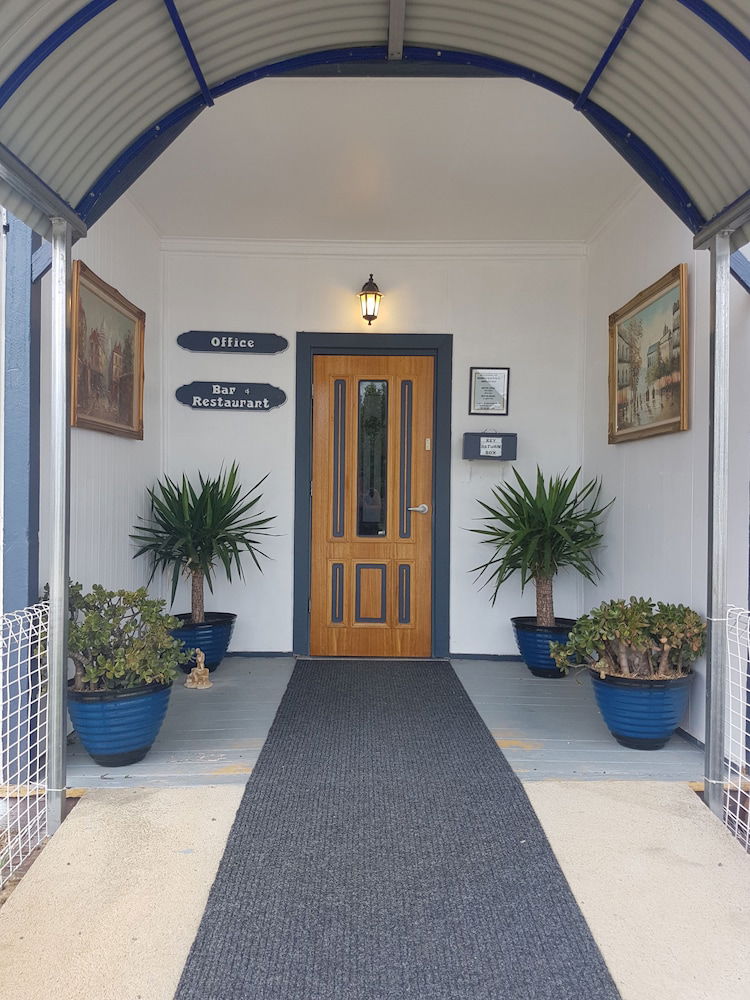 Bukali QLD Hotel Accommodation