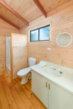 Lakes And Craters Holiday Park - Hotel Accommodation 0