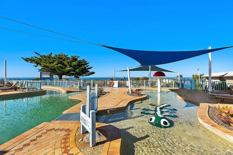Blue Lagoon Beach Resort - Hotel Accommodation 5