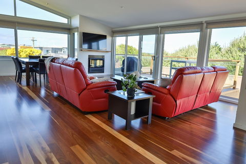 Tides Apartments - Hotel Accommodation 5