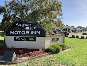Arthur Phillip Motor Inn - Hotel Accommodation 0