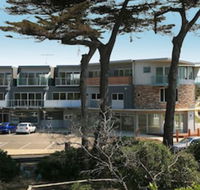 Four Kings Apartments - Hotel Accommodation