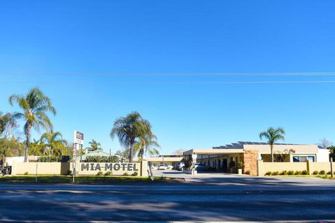 Mia Motel - Hotel Accommodation 3