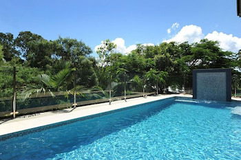 Pinnacle Apartments Hamilton Island - Hotel Accommodation 1