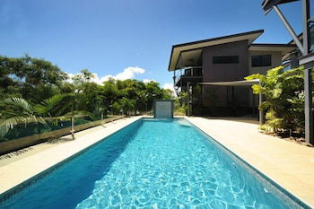 Pinnacle Apartments Hamilton Island - Hotel Accommodation 0