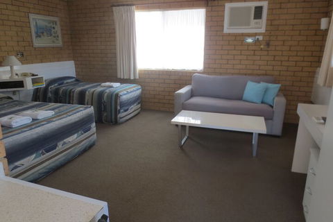 Aspley Pioneer Motel - Hotel Accommodation 3