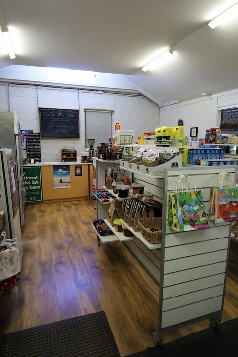 Cape Jervis Accommodation & Caravan Park - Hotel Accommodation 2