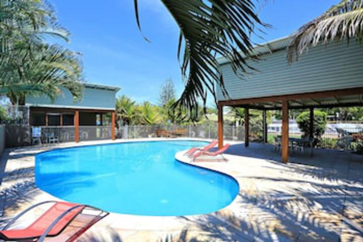 Apple Tree Creek QLD Hotel Accommodation