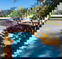 Emerald Highlands Motel - Hotel Accommodation