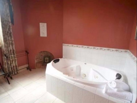 Bordello Hotel Bar & Spa - Hotel Accommodation 1