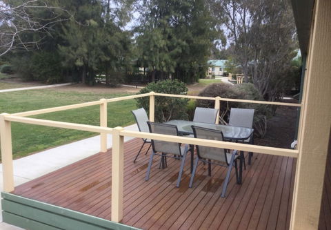 Winbi River Resort Holiday Rentals - Hotel Accommodation 5