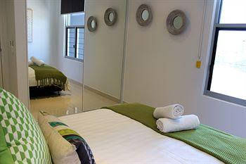 Signatures On Cavanagh â€“ The Kube - Hotel Accommodation 0