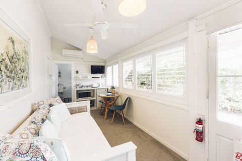 Barbara's Guesthouse - Hotel Accommodation 5