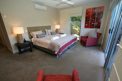 Beach House 1 At Vue - Hotel Accommodation 2