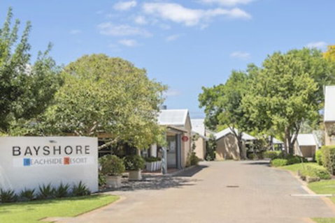 Bayshore Beachside Resort - Hotel Accommodation 0