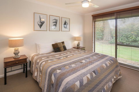 Bayshore Beachside Resort - Hotel Accommodation 6