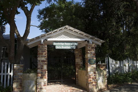 Rosebridge House Bed & Breakfast Adult Retreat - Hotel Accommodation 2
