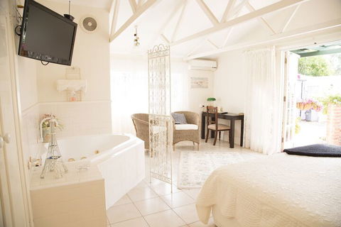 Rosebridge House Bed & Breakfast Adult Retreat - Hotel Accommodation 6