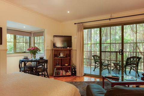 Eagle Hammer Cottages - Hotel Accommodation 1