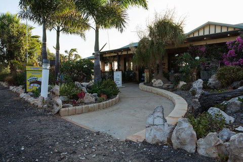 Drummond Cove Holiday Park - Hotel Accommodation 1