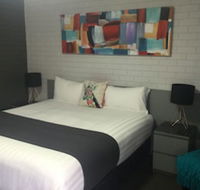 Blue Violet Motor Inn - Hotel Accommodation