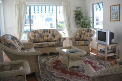 Estoril On Moffat - Hotel Accommodation 4