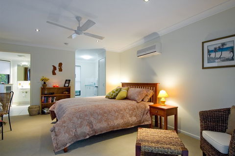 Poppies Bed & Breakfast - Hotel Accommodation 2