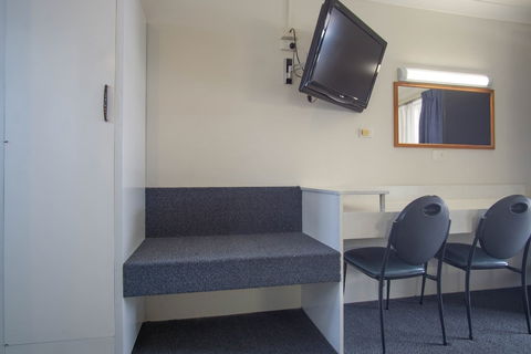 Acacia Motor Inn - Hotel Accommodation 5
