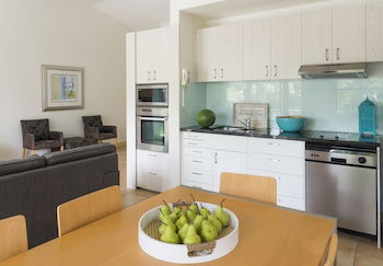 Crest Apartments Byron Bay - Hotel Accommodation 3