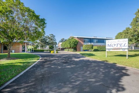 Hawkesbury Race Club Motel - Hotel Accommodation 0